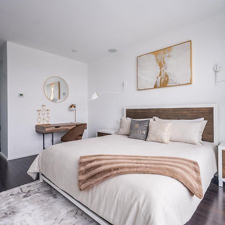 Fancy Downtown House With Hot Tub & Bbq By Globalstay Toronto Bagian luar foto