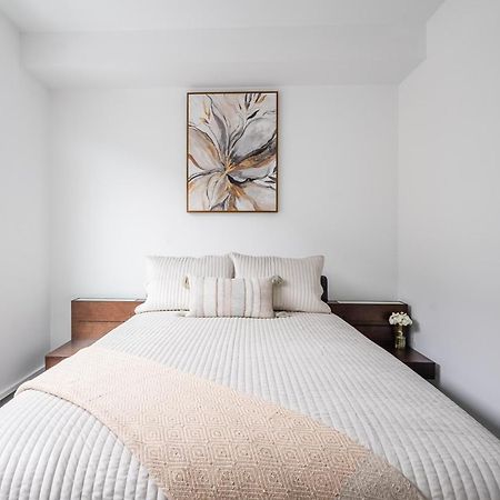 Fancy Downtown House With Hot Tub & Bbq By Globalstay Toronto Bagian luar foto