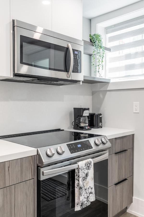 Fancy Downtown House With Hot Tub & Bbq By Globalstay Toronto Bagian luar foto