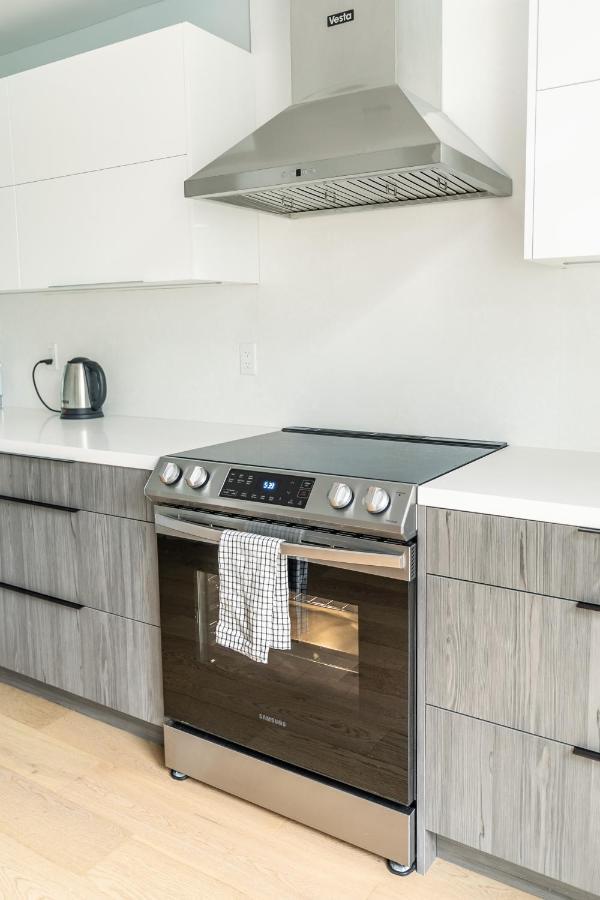 Fancy Downtown House With Hot Tub & Bbq By Globalstay Toronto Bagian luar foto